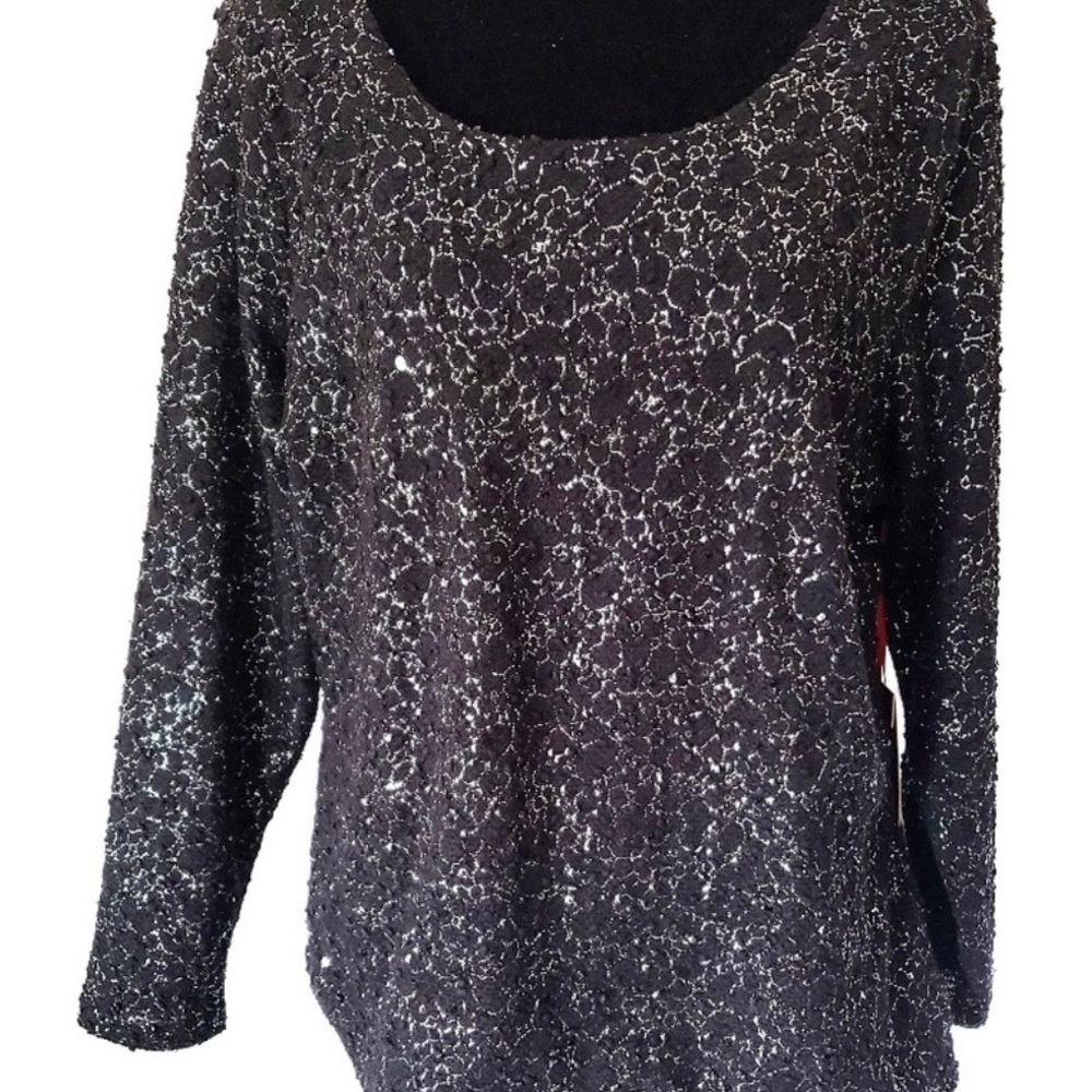Jennifer Lopez Black and Silver Lace Top